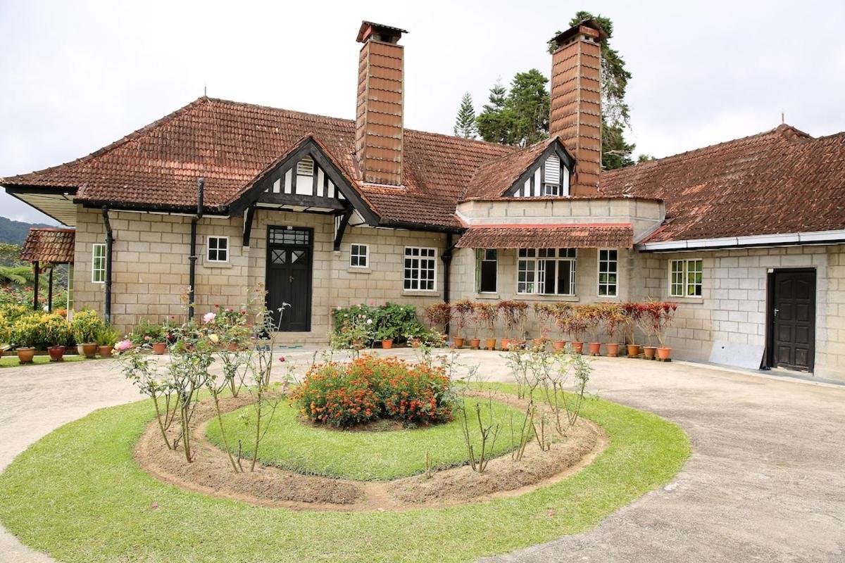 Bukit Lowick Bungalow タナ・ラタ エクステリア 写真